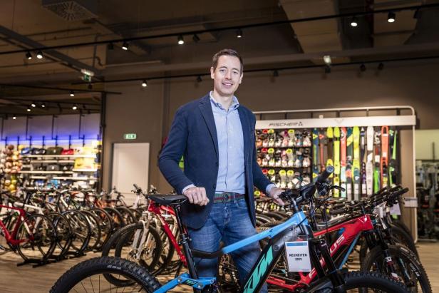 Warum an Hitzetagen Anoraks geliehen und E-Bikes geleast werden