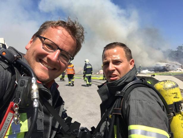 Lebensrettung bei Großbrand: Feuerwehrmann verlor Bewusstsein