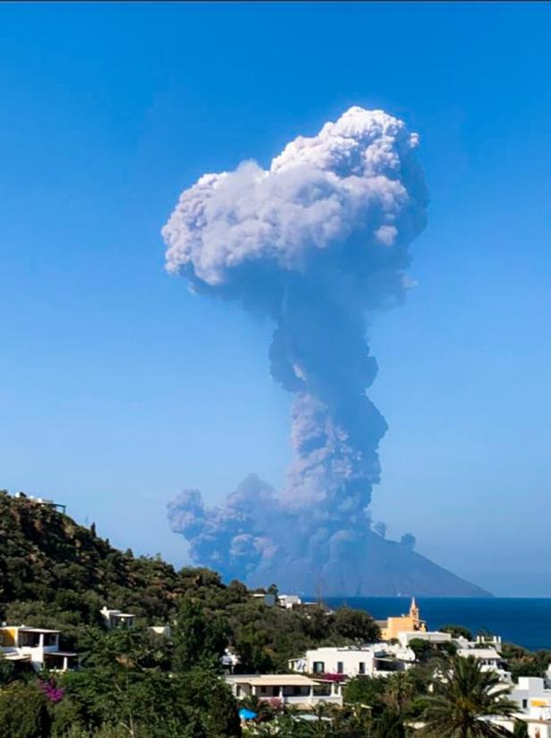 Toter und Verletzte nach Vulkanexplosion auf Stromboli