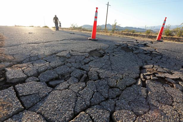 Schweres Erdbeben nahe Bomben-Testgelände erschüttert Kalifornien