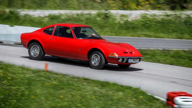 Zeitreise: Unterwegs im Opel GT von 1968