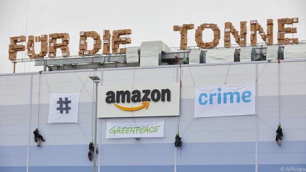Greenpeace beanstandet die Wegwerf-Kultur vom Online-Riesen Amazon