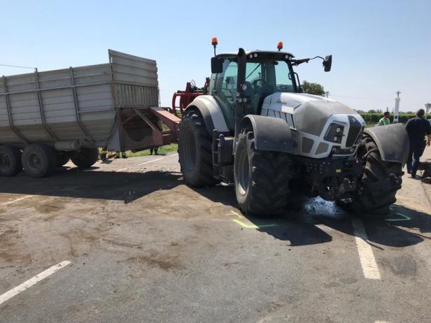 Lkw kollidierte mit Traktor: Zwei Verletzte in Podersdorf