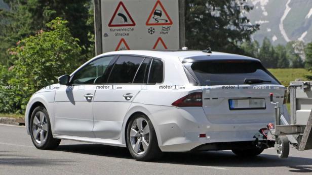 Neuer Skoda Octavia: Design-Leak im Cockpit