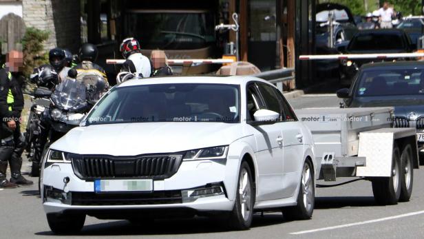 Neuer Skoda Octavia: Design-Leak im Cockpit