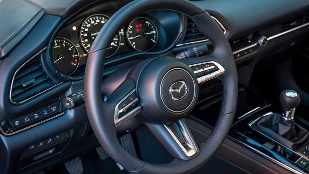 Mazda CX-30: Wie Mazda3-Fahren im ersten Stock