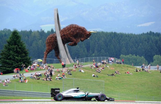 Chaos-Samstag in Spielberg, Pole für Hamilton