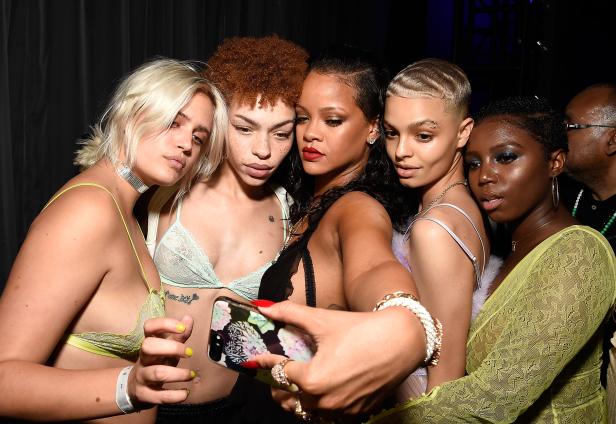 Shitstorm: Rihannas Model log über ihre Transsexualität