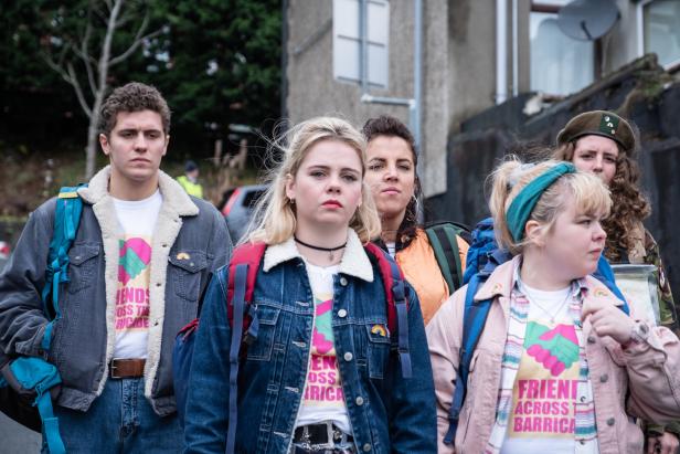 "Derry Girls" auf Netflix: Pubertät im Krisengebiet
