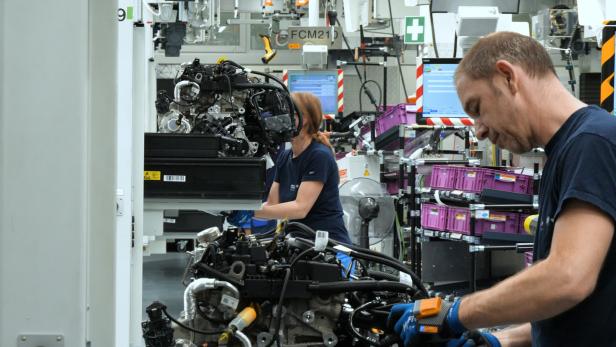 BMW Motorenwerk Steyr: Wenn Rocky die schwere Last trägt