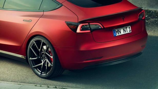 Tesla Model 3 von Novitec: Carbon, 21 Zoll und weniger Strom