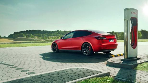 Tesla Model 3 von Novitec: Carbon, 21 Zoll und weniger Strom