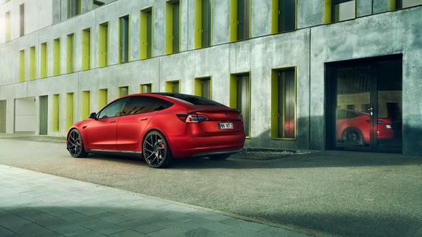 Tesla Model 3 von Novitec: Carbon, 21 Zoll und weniger Strom