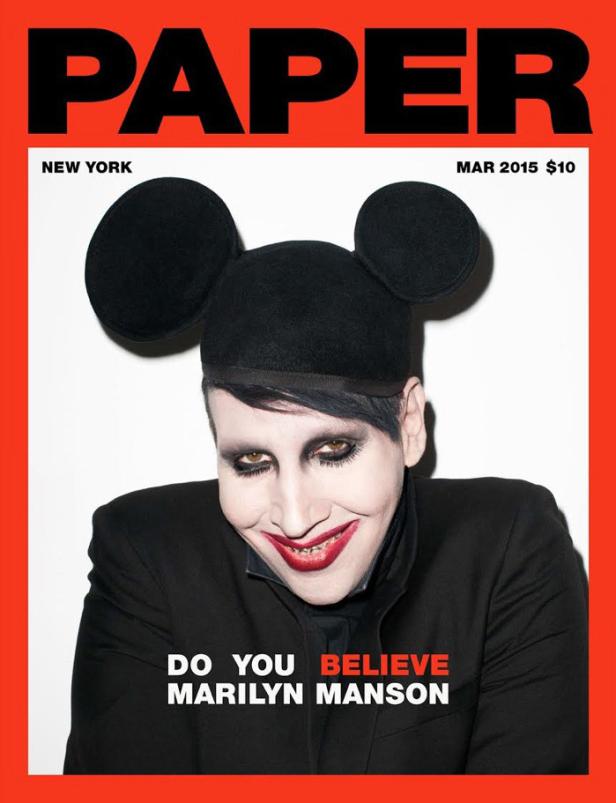 Marilyn Manson auf dem Cover des Paper Magazine mit einer Mütze mit Mickey-Mouse-Ohren.
