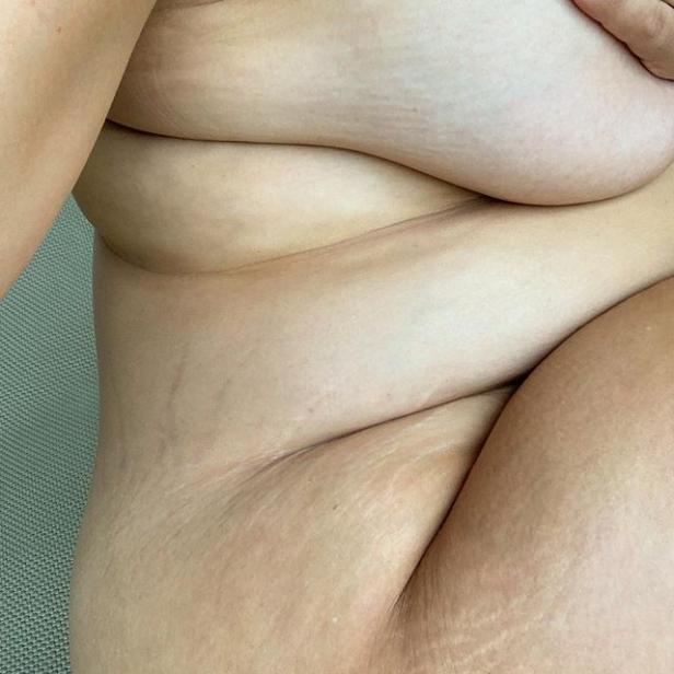 #celluLIT: Ashley Graham zeigt Nacktfoto mit Dehnungsstreifen