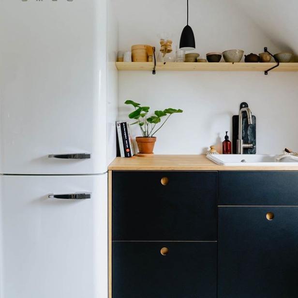 Wie man mit Ikea-Hacks günstig zu einer Designer-Küche kommt