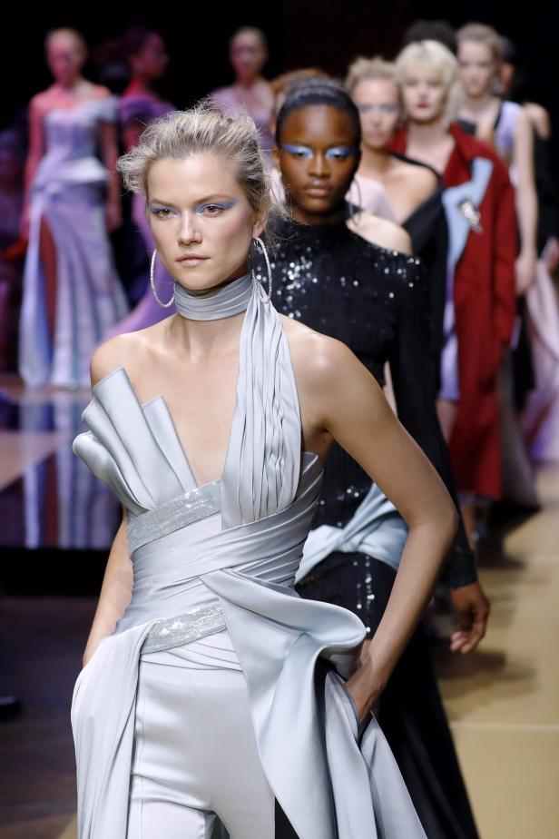 Alles neu bei Versace: Kein Bling-Bling mehr