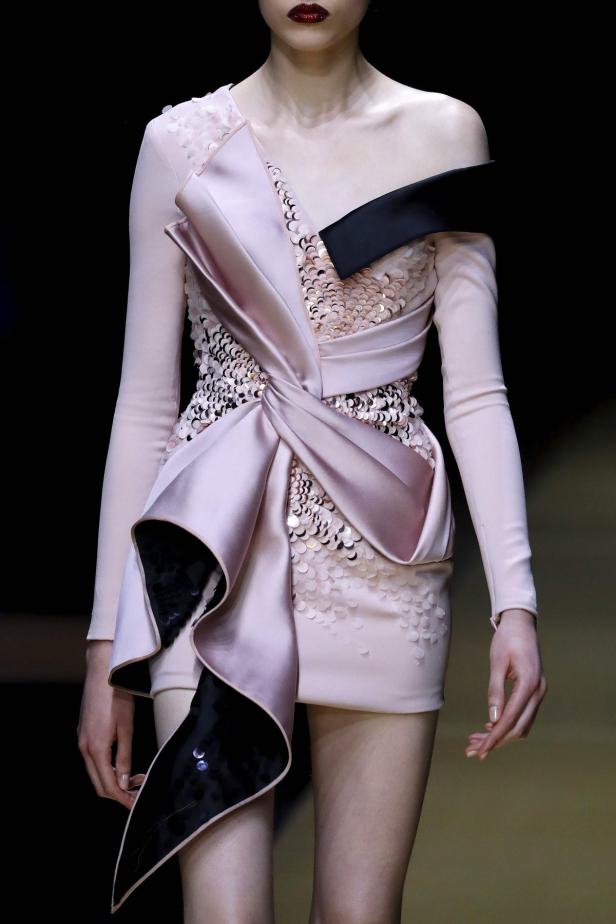 Alles neu bei Versace: Kein Bling-Bling mehr