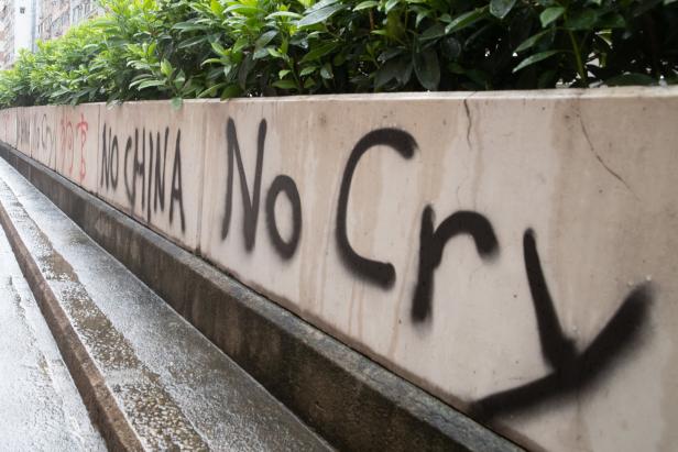 "Die Wut ist groß": Hongkongs Protest-Ikone gegen Kaution wieder frei