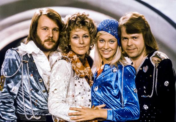 Swedish pop group Abba: Benny Andersson, Anni-Frid Lyngstad, Agnetha Faltskog and Bjorn Ulvaeus pose after winning the Swedish branch of the Eurovision Song Contest with their song "Waterloo\ Björn Ulvaeus von Abba wird 80: Gute Melodien und gute Geschäfte