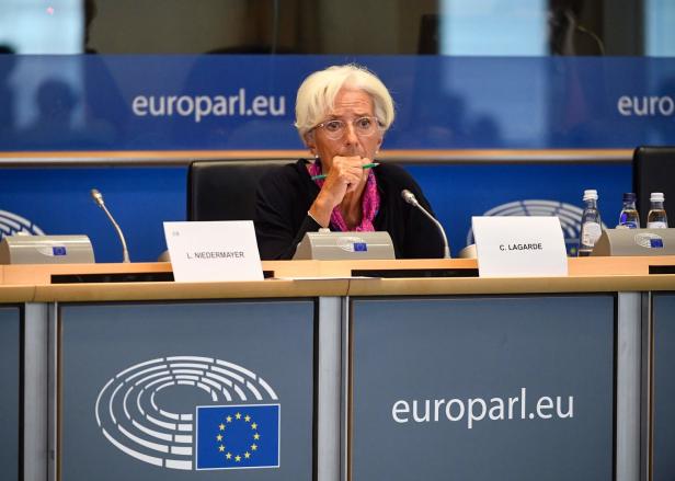 Wie EZB-Chefin Lagarde im EU-Parlament "gegrillt" wird