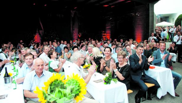 200 Gäste feierten 100 Jahre Tischlerei Muhr in Schwanenstadt