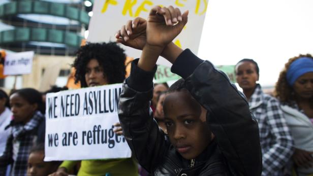 Protestmarsch tausender afrikanischer Flüchtlinge