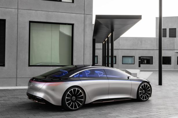 Mercedes EQS: Luxus-Limousine unter Strom