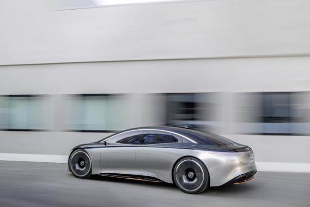 Mercedes EQS: Luxus-Limousine unter Strom