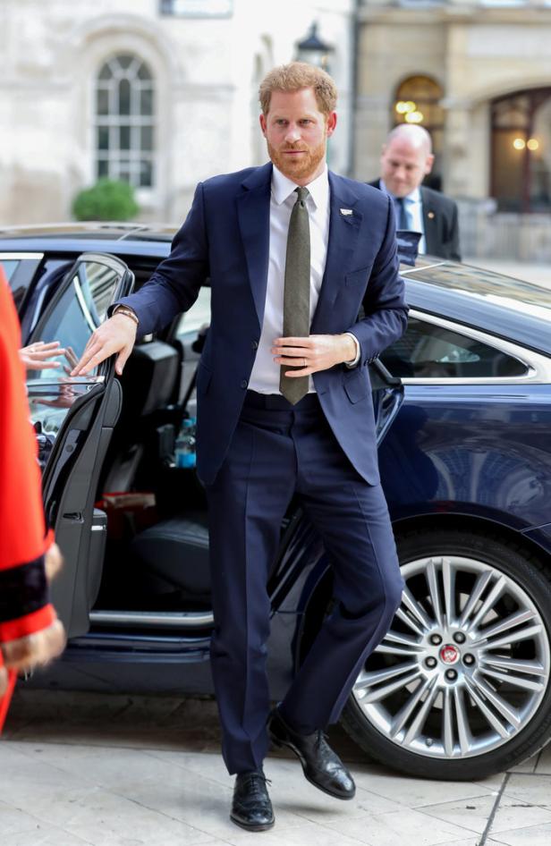 Prinz Harry: Milliardendeal und royaler Fauxpas