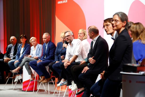 Germany's SPD presents leadership candidates in Saarbruecken