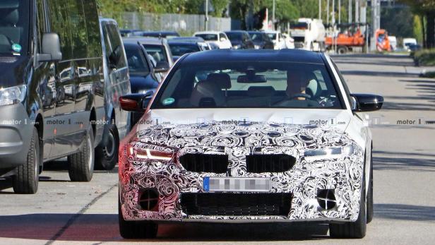 BMW M5 Facelift: Erlkönig zum ersten Mal erwischt