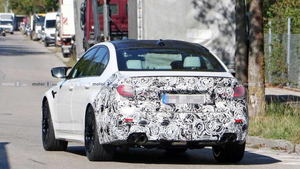 BMW M5 Facelift: Erlkönig zum ersten Mal erwischt