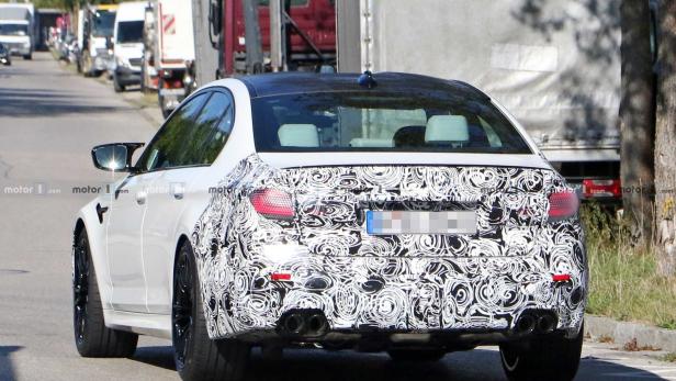 BMW M5 Facelift: Erlkönig zum ersten Mal erwischt