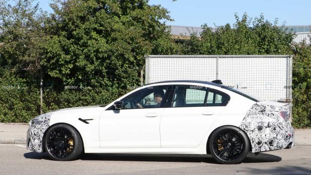 BMW M5 Facelift: Erlkönig zum ersten Mal erwischt