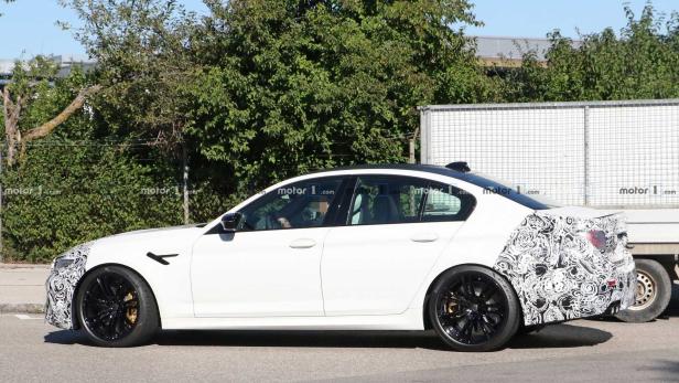 BMW M5 Facelift: Erlkönig zum ersten Mal erwischt