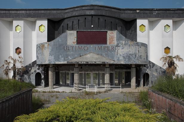 Antonio La Grotta: Ruinen ehemaliger Nobel-Discos