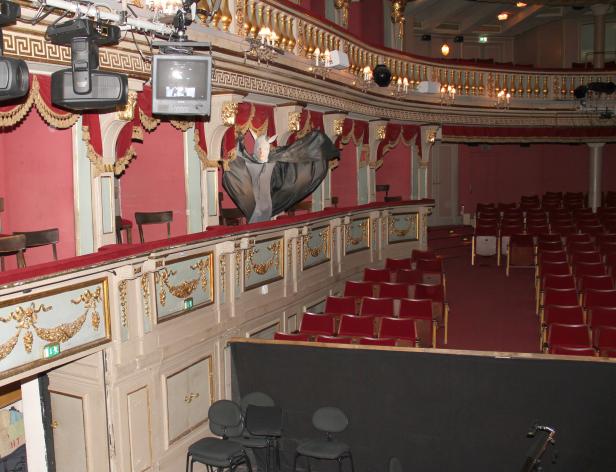 buehne_blick_zuschauraum6.jpg