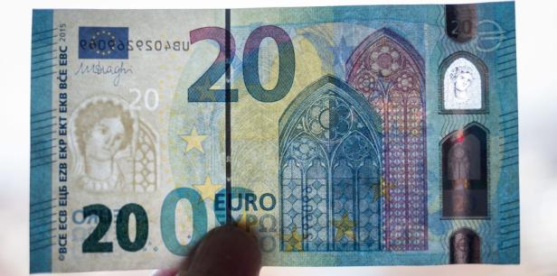 GERMAANY NEW 20 EURO BANKNOTE Nahaufnahme einer 20-Euro-Banknote mit architektonischen Motiven.