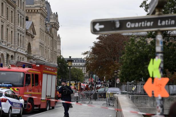 Angreifer von Paris hatte offenbar Kontakt zu Salafisten