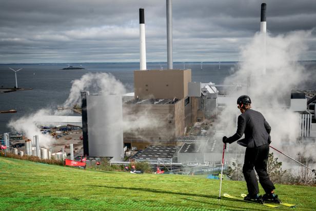 "Copenhill": Eine Müllverbrennungsanlage als grüne Skipiste