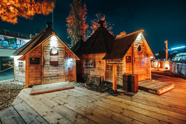 Der Herbst wird heiß: Das Feuerdorf hat in Wien wiedereröffnet