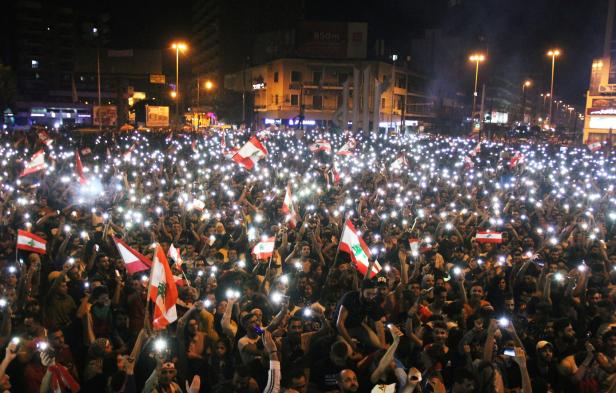 Nach Massenprotesten im Libanon: Einigung auf Reformpaket