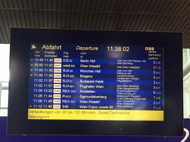 Chaos am Hauptbahnhof St. Pölten: Viele Züge fahren nicht