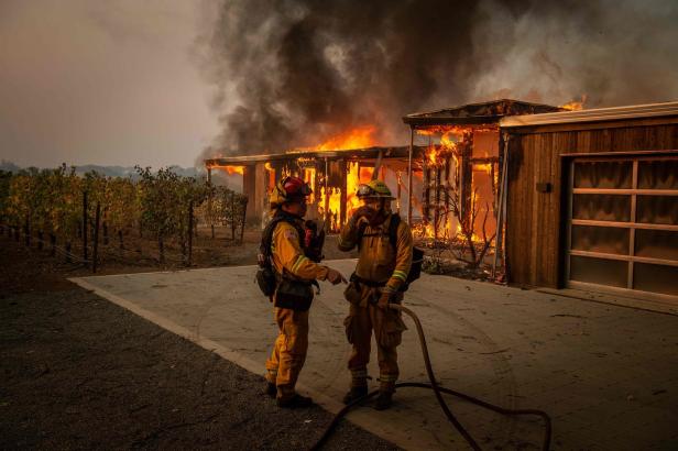Waldbrände in Kalifornien: 180.000 Menschen müssen flüchten