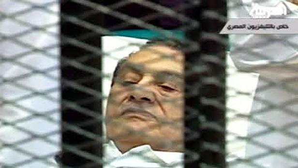 Tumulte überschatten Prozess gegen Mubarak