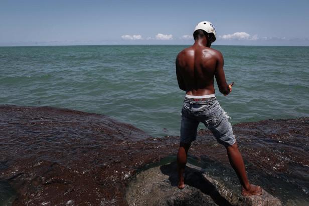Mysteriöse Ölpest vor Brasilien