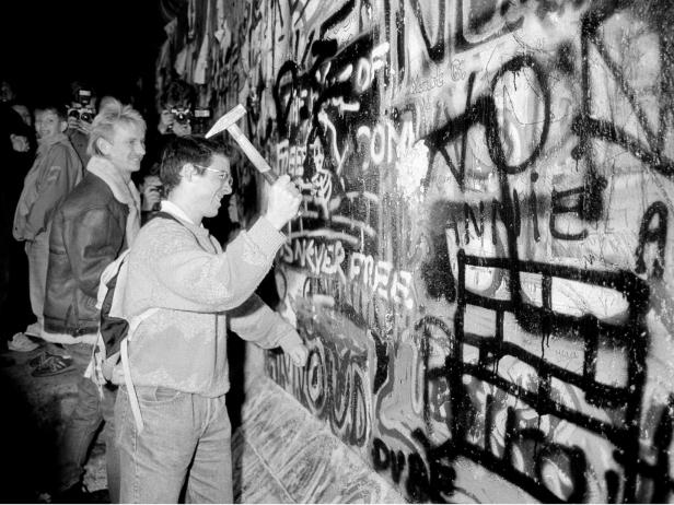 Bildvergleich: So hat sich Berlin seit 1989 verändert