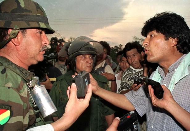 Evo Morales behauptet, dass man ihn verhaften will