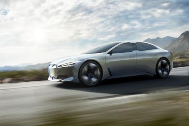 BMW i4: 530 PS und 600 Kilometer Reichweite